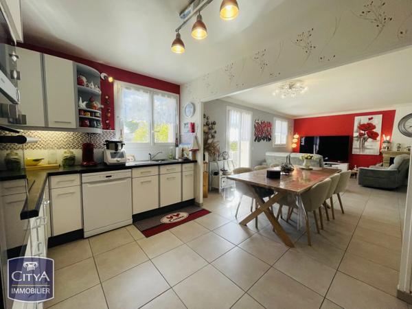 Maison à vendre 7 pièces 149m² Châteauroux (36000)