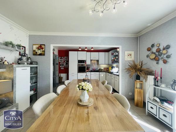 Maison à vendre 7 pièces 149m² Châteauroux (36000)