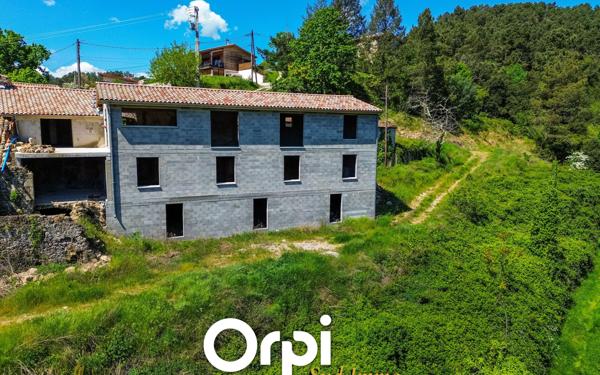 Maison à vendre    6 pièces •  Les Ollières-sur-Eyrieux