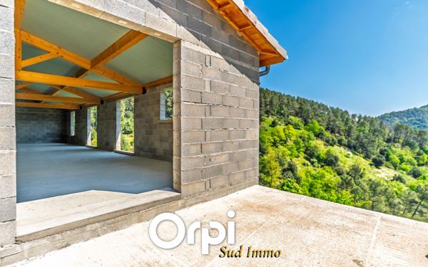 Maison à vendre    6 pièces •  Les Ollières-sur-Eyrieux