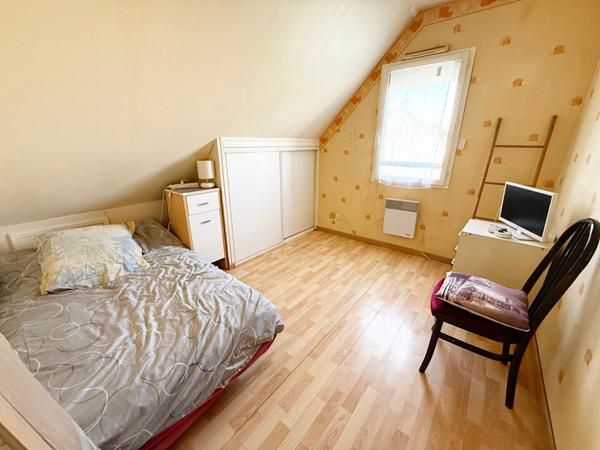 Maison individuelle - 4 chambres - 542 m² de parcelle.