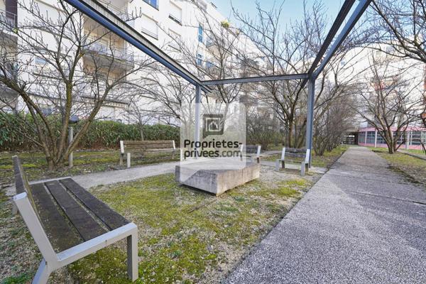 GRENOBLE VIGNY-MUSSET Grand T2 de 58m2 + Balcon
