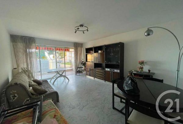 Appartement F3 à vendre  3 pièces - 71,66 m2 ST LAURENT DU VAR - 06