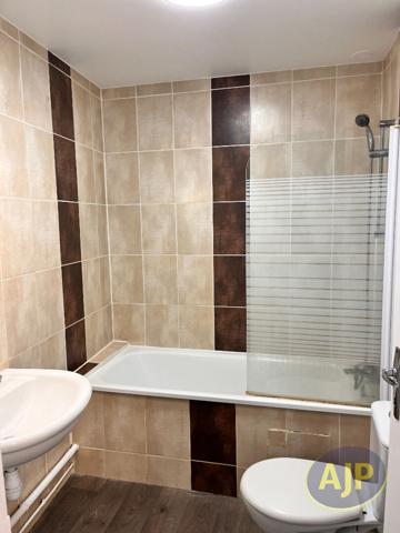 Location appartement Saintes : 494 € - AJP Immobilier Saintes