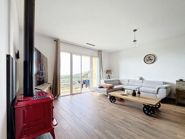 Maison de village 4 pièce(s) 3 chambre(s) 93 m²