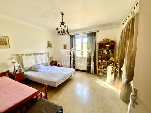 Rare Nîmes - Mazet à rénover - colline Nord