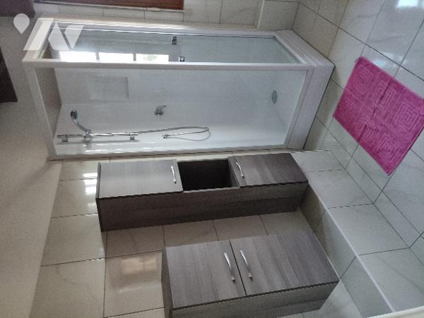 RENTY : Belle demeure avec cour et jardin