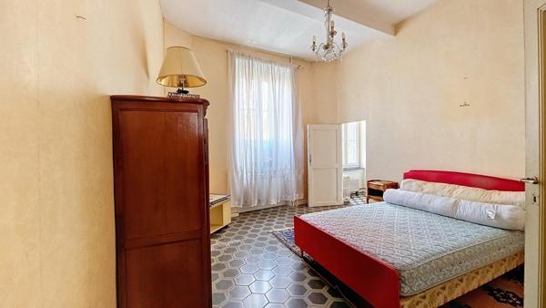 Maison de maitre de 262 m² avec grange de 50 m² sur deux niveaux