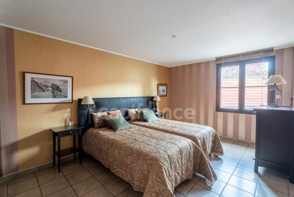 Maison à vendre 5 pièces (33) - 3 Chambres - Lumineux