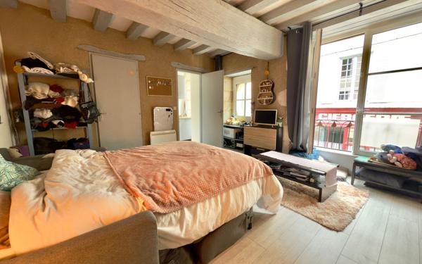 Appartement à vendre    1 pièce • 24 m2 Poitiers