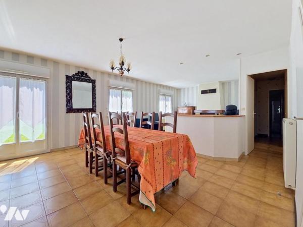 VILLERS-FRANQUEUX - Pavillon de type 4 sur sous-sol complet