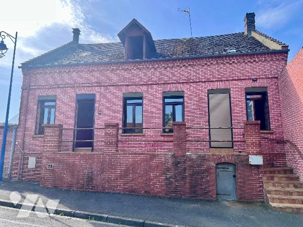 MONT D'ORIGNY, MAISON AVEC GARAGE ET BEAU TERRAIN