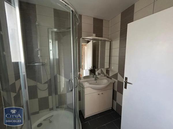 Appartement à louer 3 pièces 63.8m²