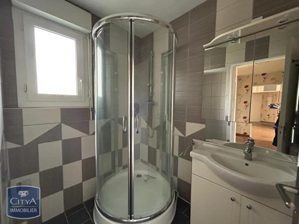 Appartement à louer 3 pièces 63.8m²