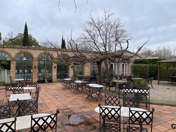 Secteur Avignon, Le Pontet - HOTEL 30 CHAMBRES, RESTAURANT ET PISCINE
