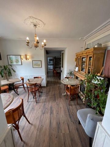 Secteur Avignon, Le Pontet - HOTEL 30 CHAMBRES, RESTAURANT ET PISCINE