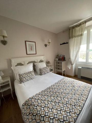 Secteur Avignon, Le Pontet - HOTEL 30 CHAMBRES, RESTAURANT ET PISCINE