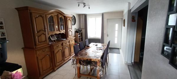 Maison de ville , grand jardin