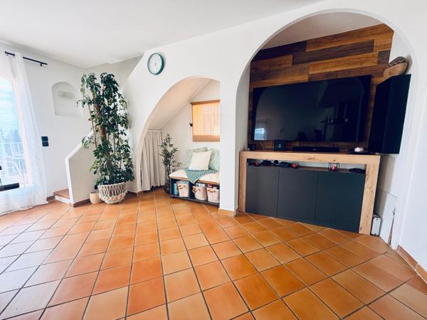 Bendejun (06390) Maison 6 pièces au calme absolue vue montagne