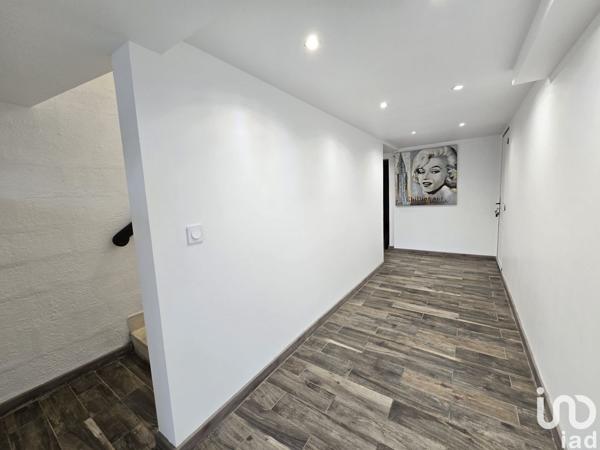 Maison 8 pièces de 193 m² à Vrigne-aux-Bois (08330)