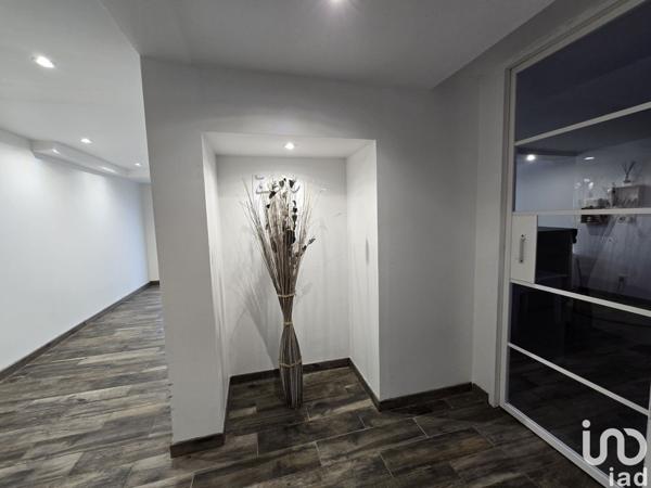 Maison 8 pièces de 193 m² à Vrigne-aux-Bois (08330)