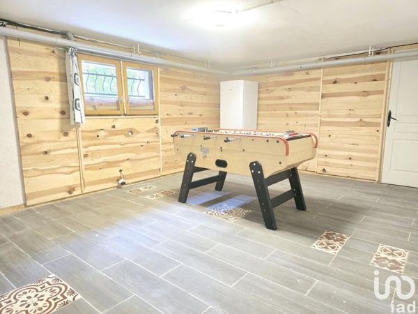 Maison 8 pièces de 193 m² à Vrigne-aux-Bois (08330)