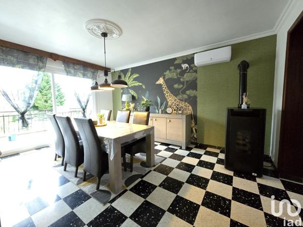 Maison 8 pièces de 193 m² à Vrigne-aux-Bois (08330)