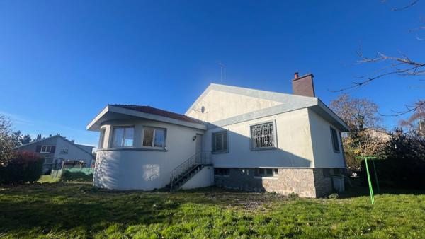 Secteur route d'Archette, maison dans impasse et nature, vue Moselle.
