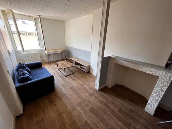 Appartement
         2 pièces
        - 35 m² 70 200 € *