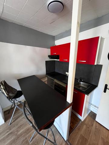 Appartement
         2 pièces
        - 35 m² 70 200 € *