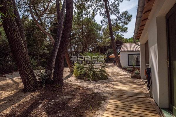 SOUS OFFRE D'ACHAT ACCEPTÉE  - LES PORTES EN RÉ