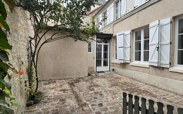 Appartement à louer    2 pièces •  Compiègne