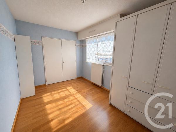 Appartement F3 à vendre  3 pièces - 73,45 m 2   PAU  - 64