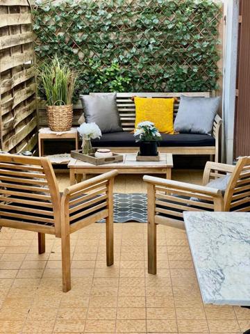 Appartement à LE CHAMBON-FEUGEROLLES, 42500 - 5 pièces 135m²