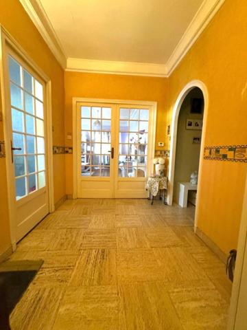 Appartement à LE CHAMBON-FEUGEROLLES, 42500 - 5 pièces 135m²