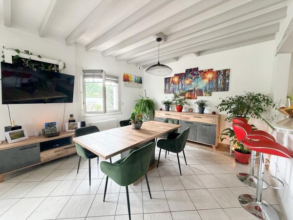 MAGESCQ - BEL ENSEMBLE IMMOBILIER 1 MAISON + 2 APPARTEMENTS + TERRAIN