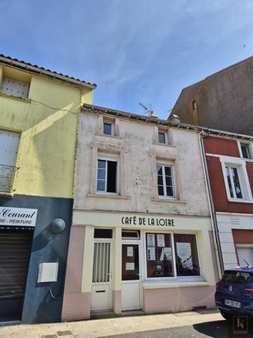 Maison
                                                                                                                                                                                                                                                                                                                        7 pièce(s)                                                                                                                                                                                                          3 chambre(s)                                                                                                                                                                                                          172.56  m²