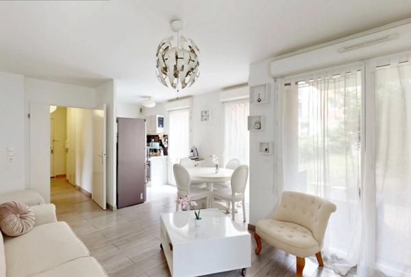 Appartement 3 pièces avec jardin plein sud / Résidence 2013 - BUCHELAY (78)