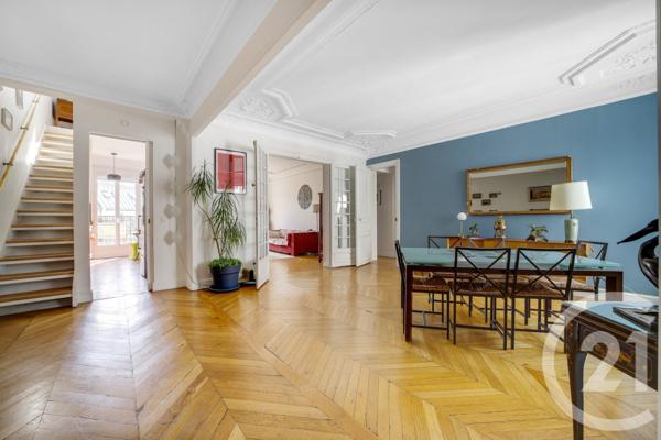 Appartement F6 à vendre  6 pièces - 142,02 m2 PARIS - 75009