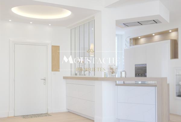 APPARTEMENT DE STANDING - APERÇU MER EN PLEIN COEUR DU CENTRE VILLE -