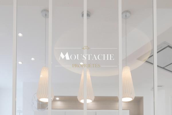 APPARTEMENT DE STANDING - APERÇU MER EN PLEIN COEUR DU CENTRE VILLE -