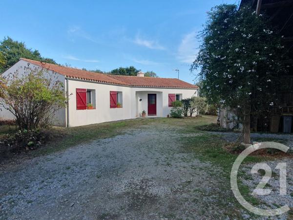 Maison à vendre  5 pièces - 118 m 2   CHALLANS  - 85