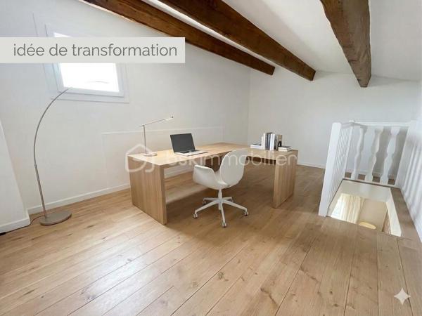 Maison T5 de 104 m² avec piscine – Quartier recherché en impasse sur Jonqiere (route de st pierre) 

Située dans un secteur calme et très recherché, au fond d'une impasse, cette agréable maison de type 5 d'environ 104 m² saura vous séduire par ses volumes et ses prestations.

Elle se compose d'un séjour lumineux de 30 m² avec cheminée, d'une mezzanine offrant un espace supplémentaire, d'une cuisine équipée et aménagée, ainsi que de 3 chambres confortables allant de 9 à 13 m².

Le bien dispose également d'un vaste sous-sol d'environ 90 m² comprenant une dépendance avec chambre et salle de bain, un dressing, un garage ainsi qu'un atelier, offrant de nombreuses possibilités d'aménagement.

À l'extérieur, vous profiterez d'une belle terrasse avec véranda donnant sur la piscine, idéale pour les moments de détente en famille ou entre amis. Un portail électrique complète les prestations de cette maison.

LES PLUS/ Quartier recherché, accès rapide à l'autoroute, et sur la route des plages de Carro et la Couronne, climatisation réversible, moustiquaires.

Un bien rare sur le secteur, à découvrir sans tarder ! les biens partent vite sur le secteur.