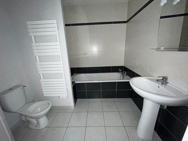 Appartement Chavanoz 3 pièce(s) 58.33 m2