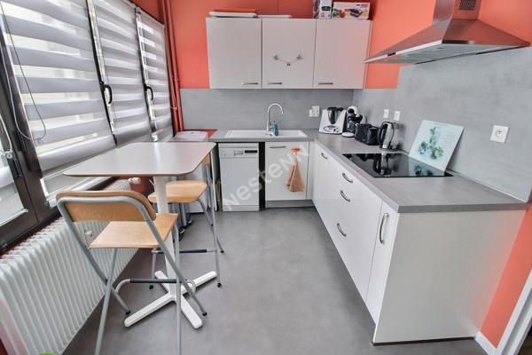 REIMS SAINT REMI : Appartement 3 chambres - balcons - cave