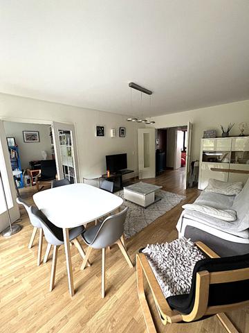 REIMS SAINT REMI : Appartement 3 chambres - balcons - cave