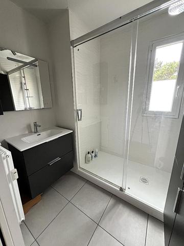 REIMS SAINT REMI : Appartement 3 chambres - balcons - cave
