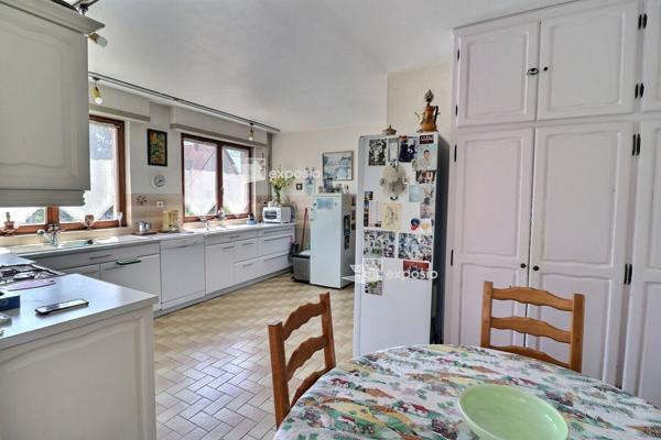 EN EXCLUSIVITE  Maison Illkirch Graffenstaden 160 m2 sur 6ares 03 ca