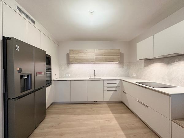 APPARTEMENT T4 AVEC TERRASSE ET GARAGE