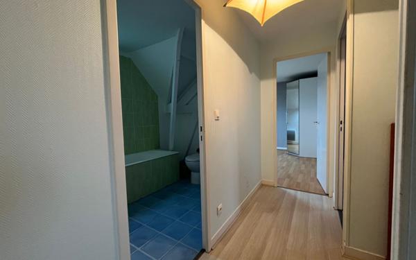 Maison à louer    5 pièces •  Angerville-la-Campagne